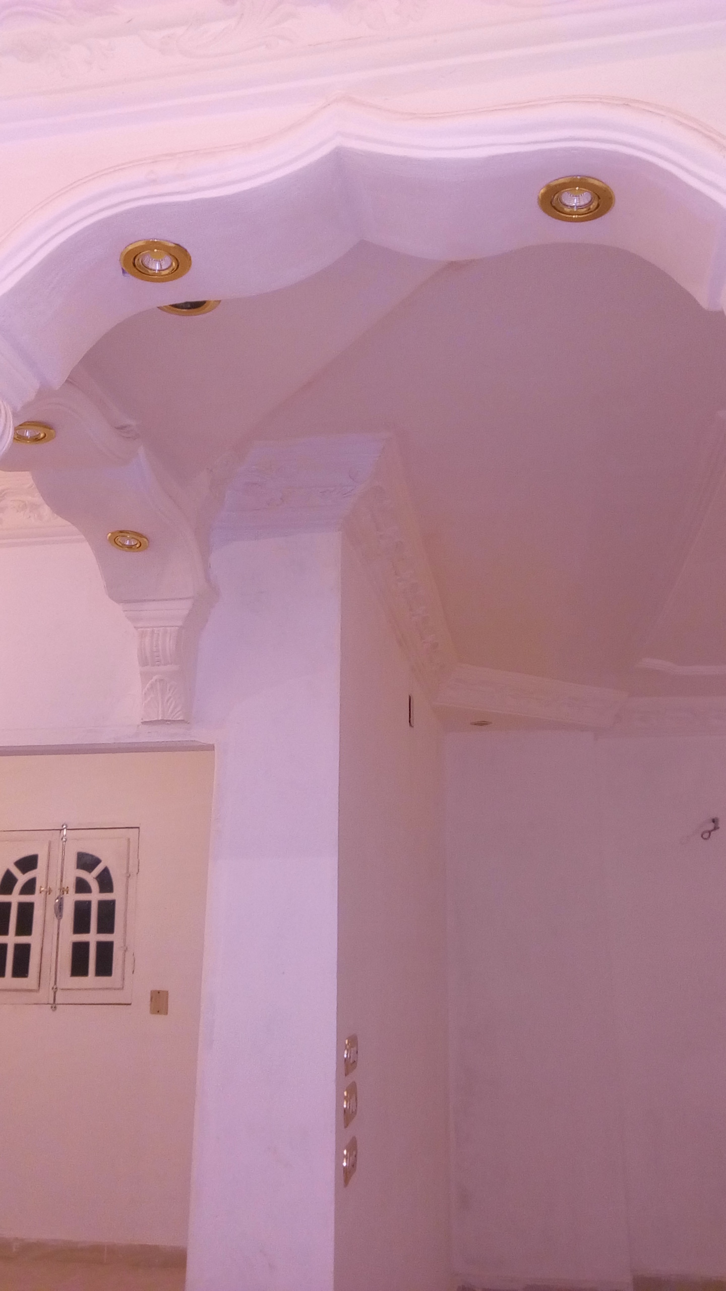  بيع عقارات ومبانى