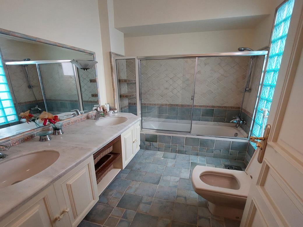  بيع عقارات ومبانى