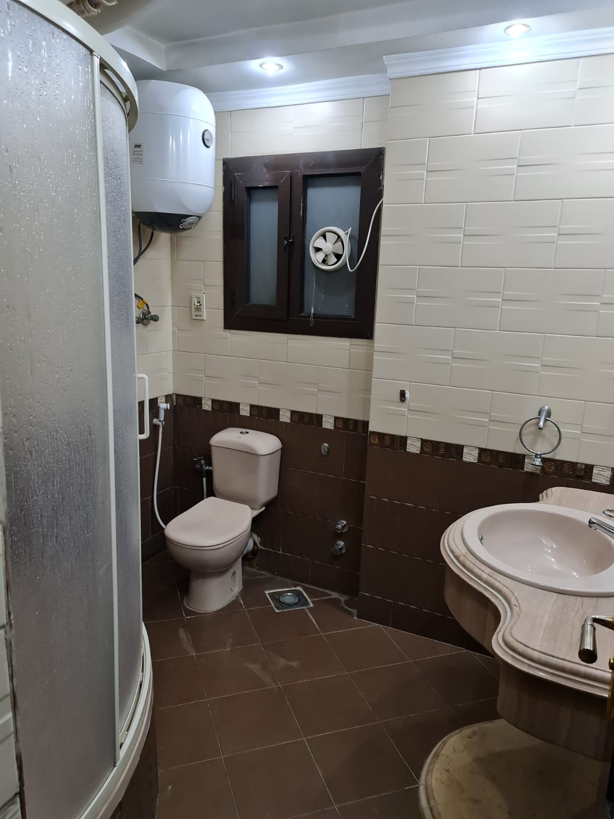  بيع عقارات ومبانى