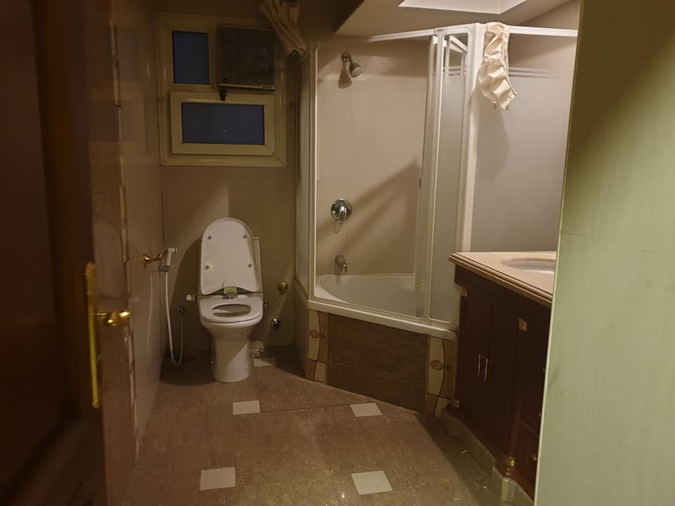  بيع عقارات ومبانى