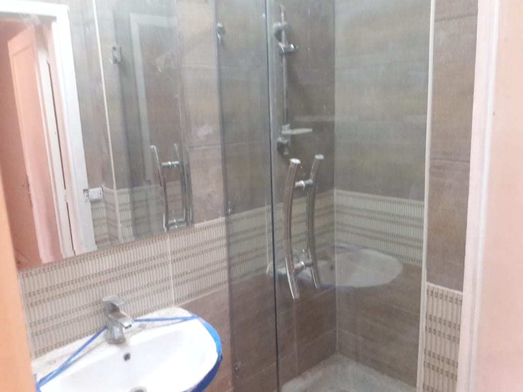  بيع عقارات ومبانى