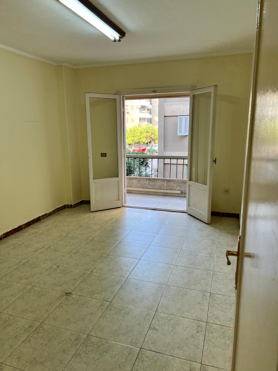 بيع عقارات ومبانى