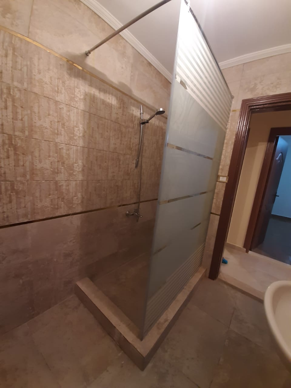  بيع عقارات ومبانى