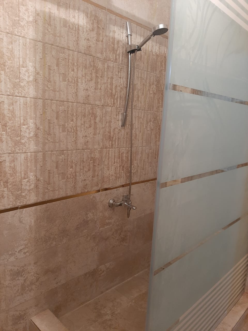  بيع عقارات ومبانى