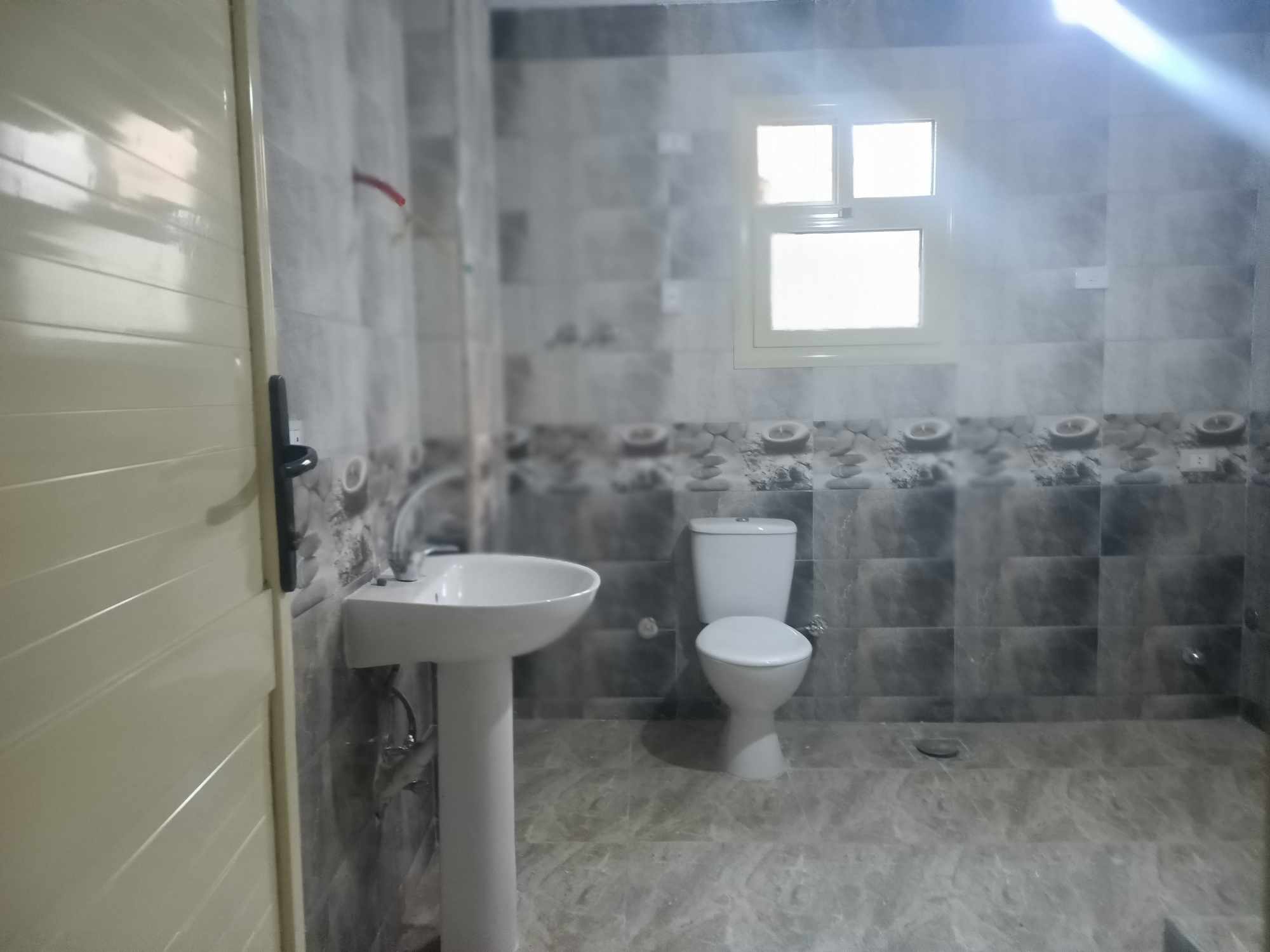  بيع عقارات ومبانى