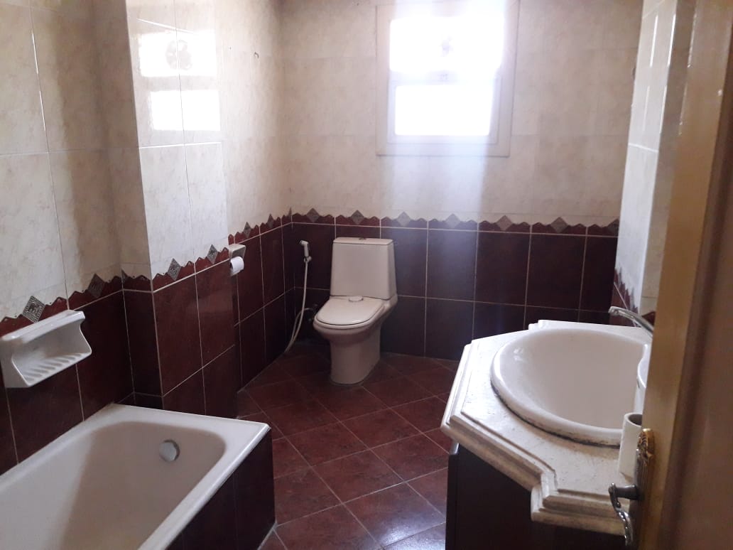  بيع عقارات ومبانى