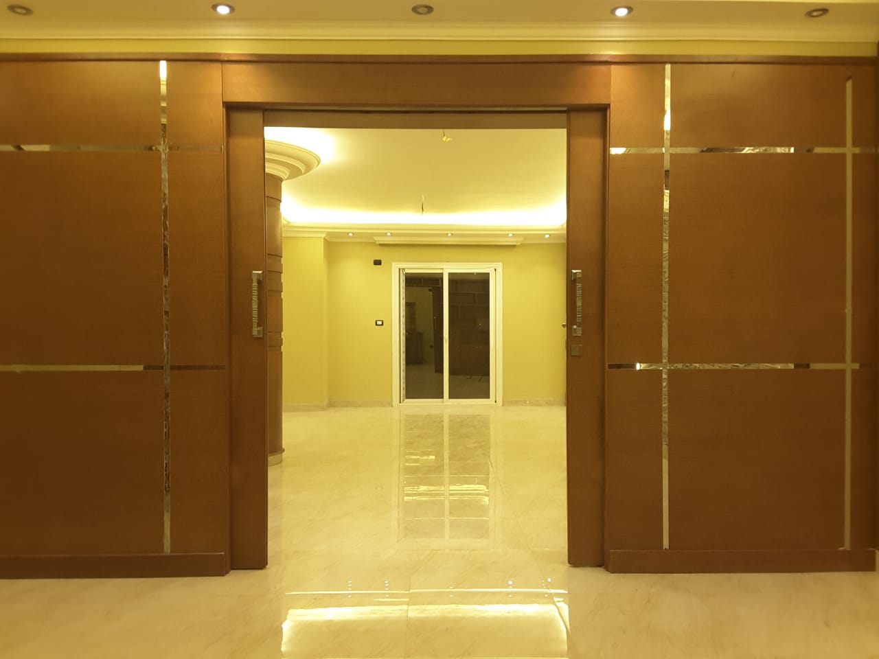  بيع عقارات ومبانى