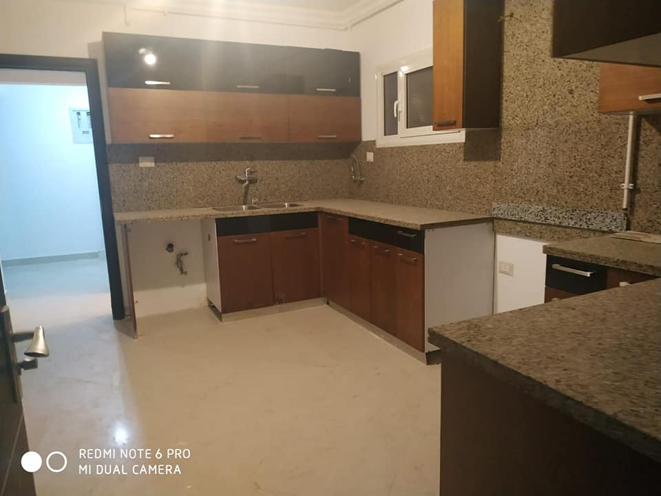  بيع عقارات ومبانى