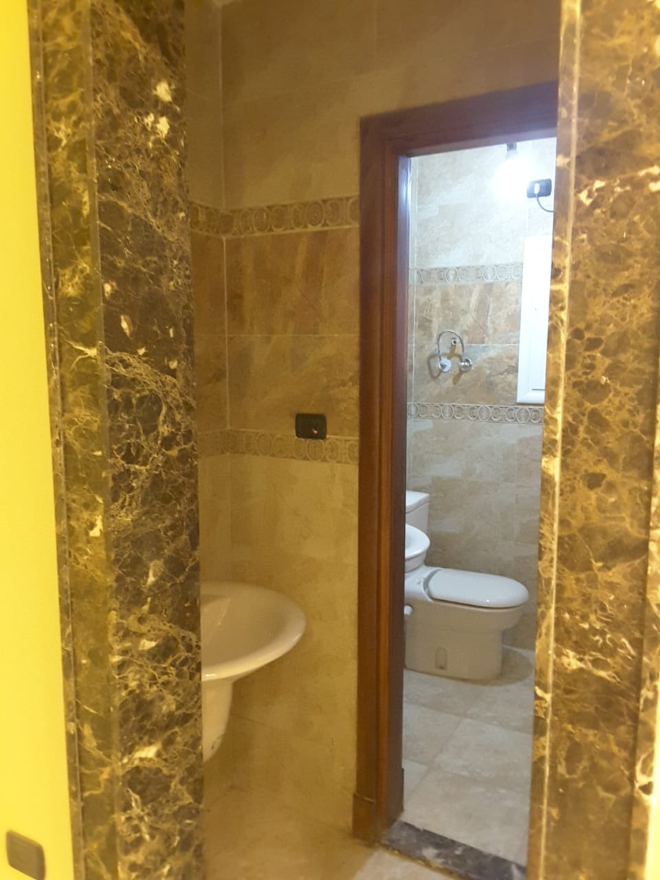  بيع عقارات ومبانى