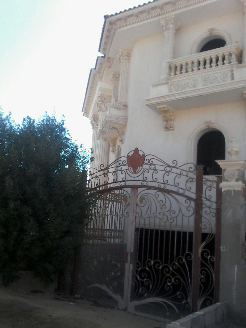  بيع عقارات ومبانى