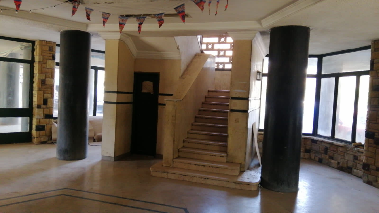  بيع عقارات ومبانى