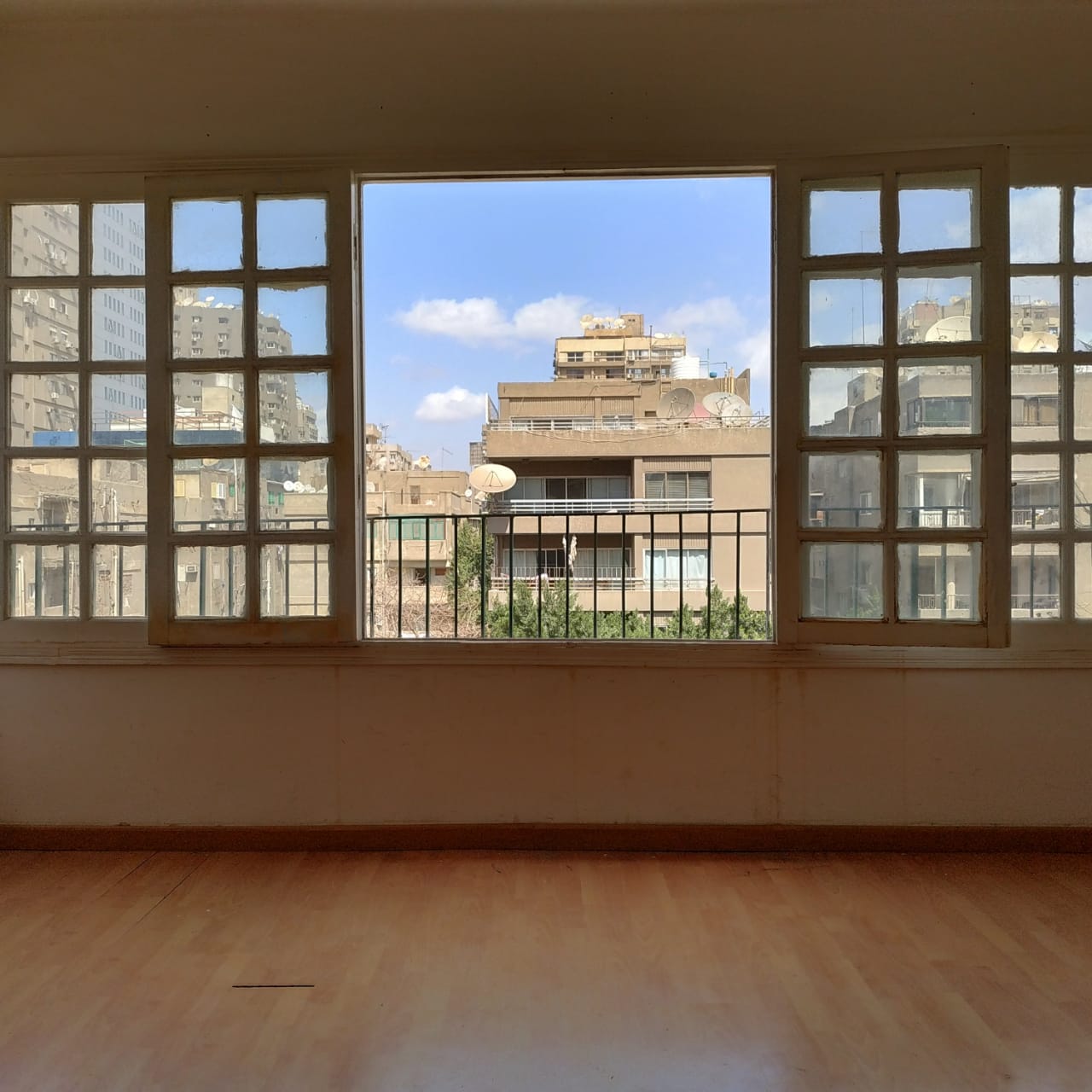  بيع عقارات ومبانى