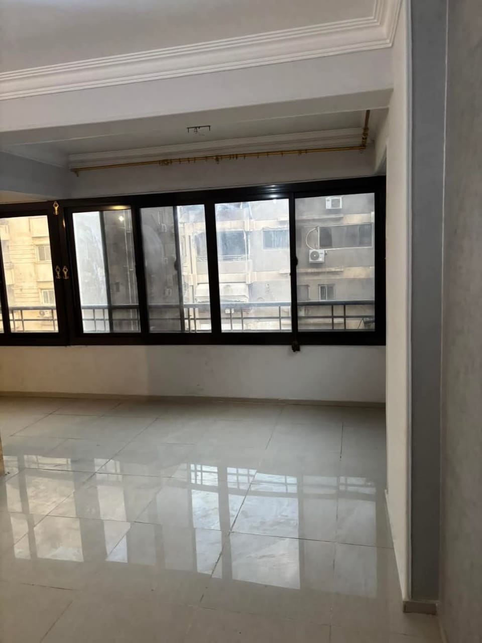  بيع عقارات ومبانى