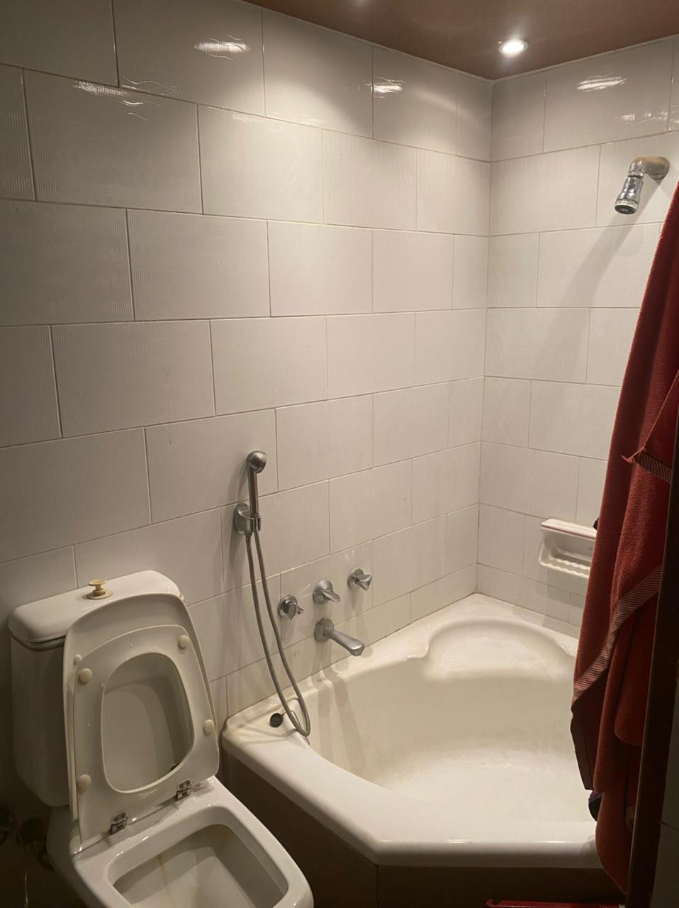  بيع عقارات ومبانى