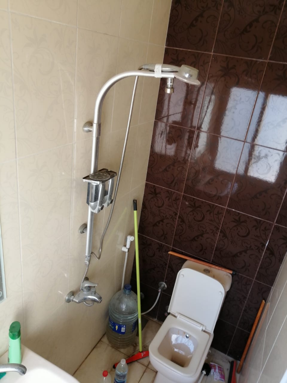  بيع عقارات ومبانى