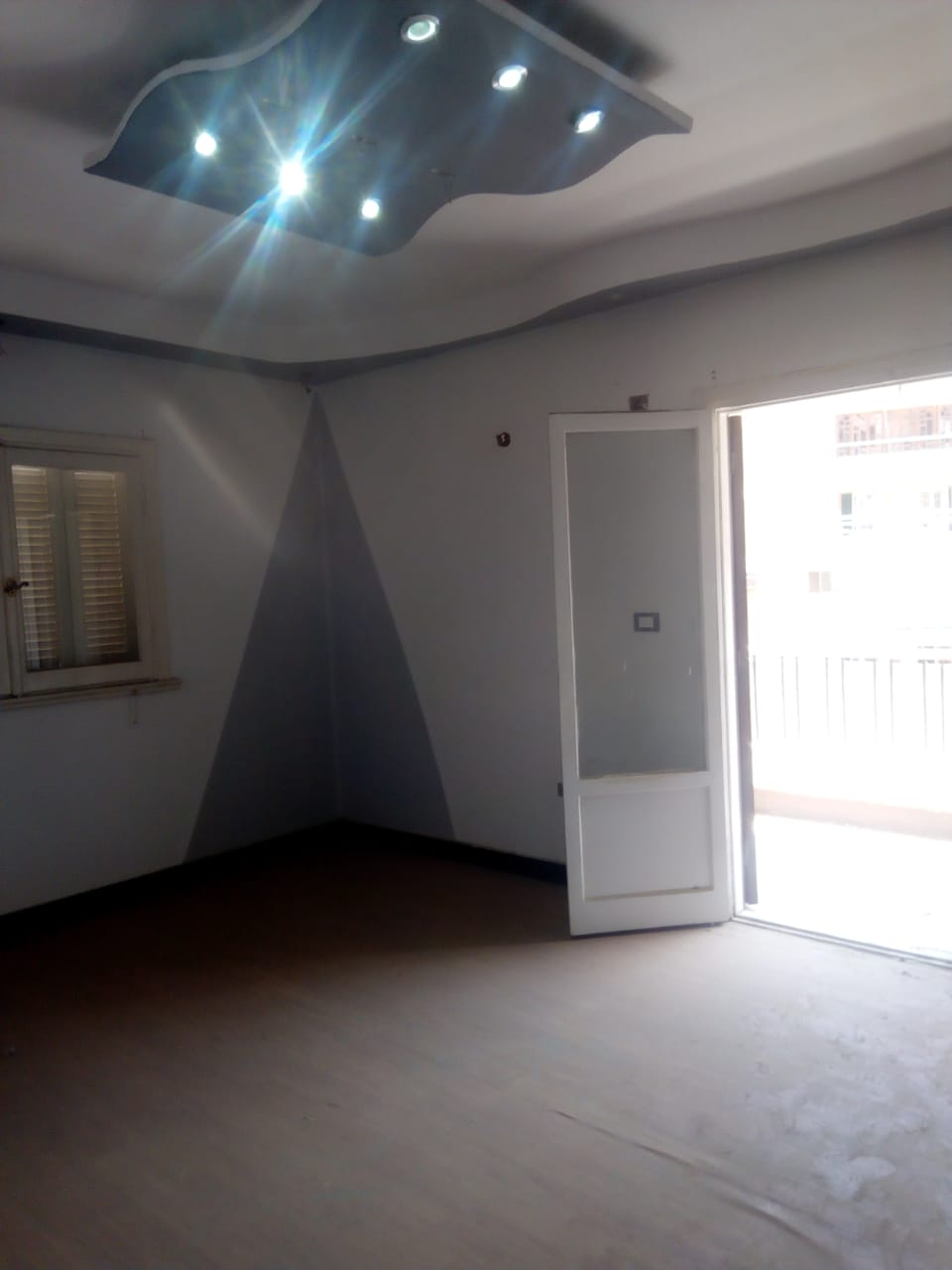  بيع عقارات ومبانى