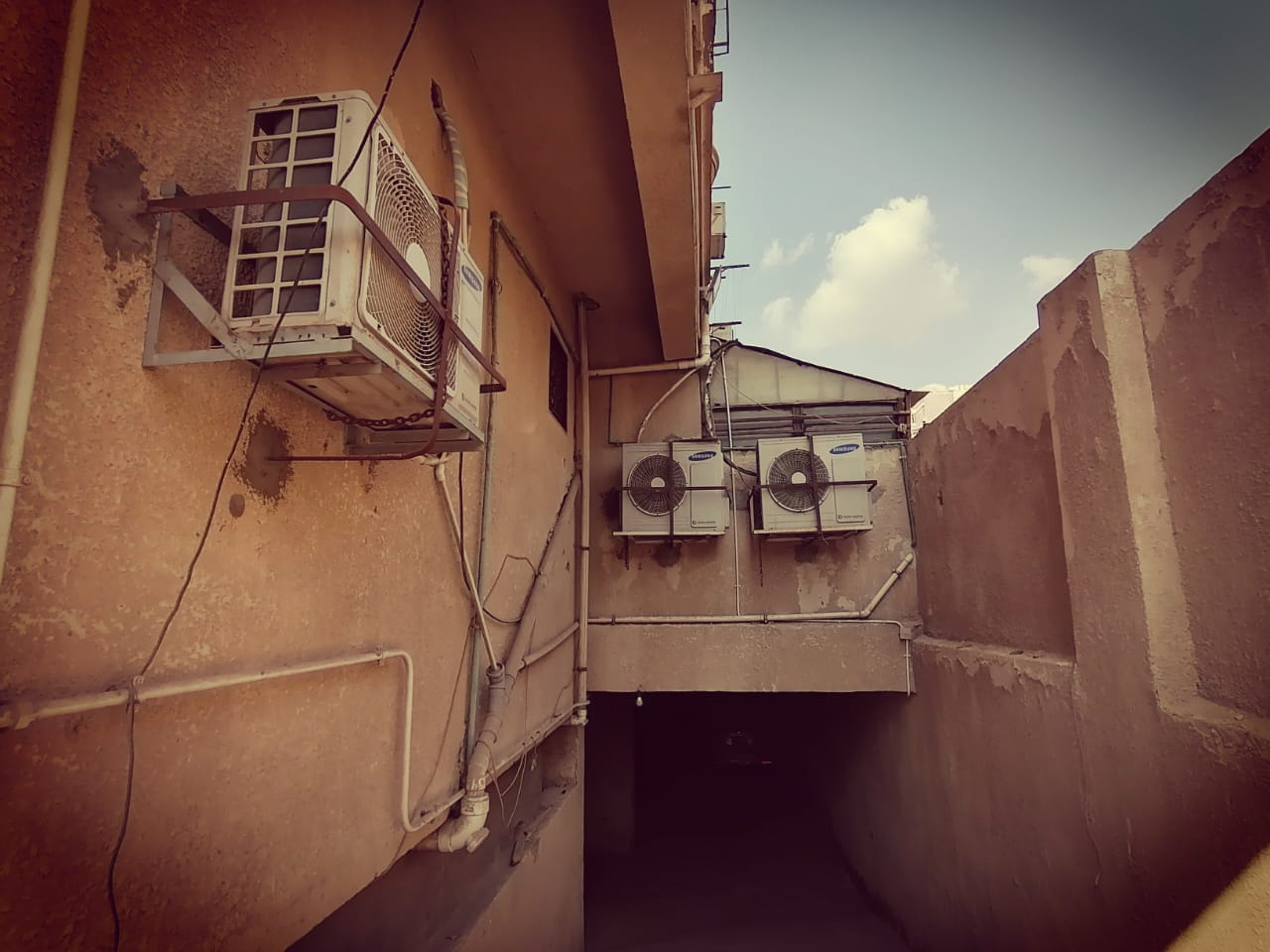  بيع عقارات ومبانى