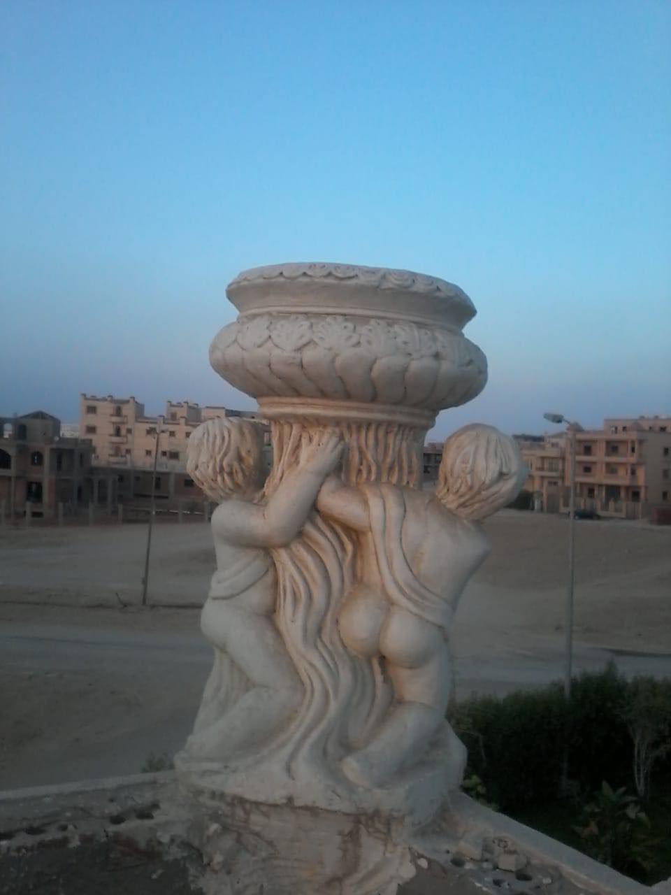  بيع عقارات ومبانى