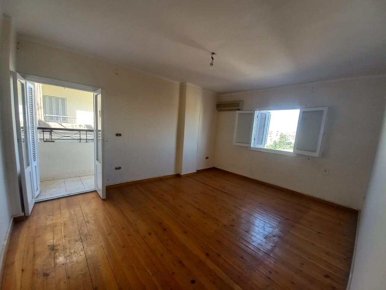  بيع عقارات ومبانى