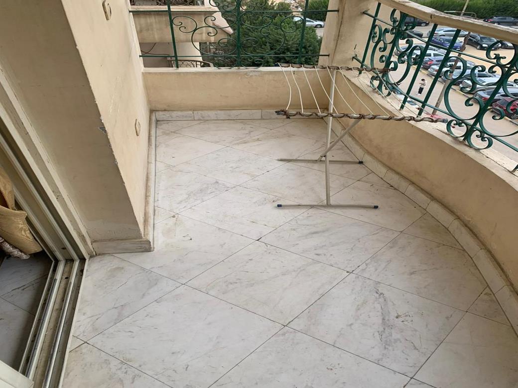  بيع عقارات ومبانى