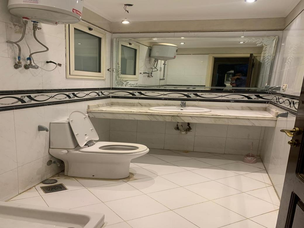  بيع عقارات ومبانى