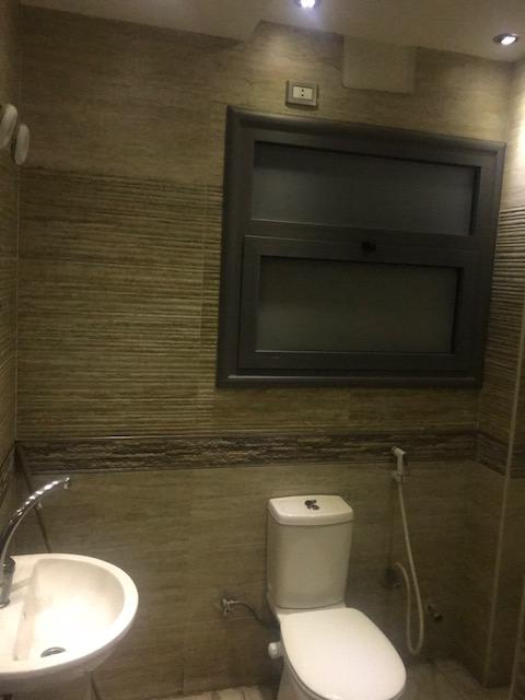  بيع عقارات ومبانى