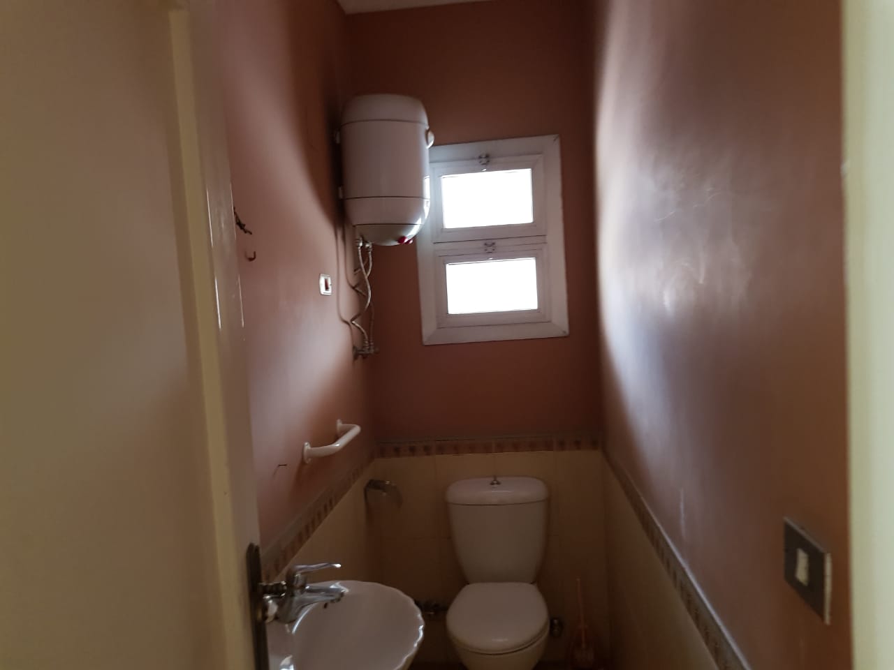  بيع عقارات ومبانى