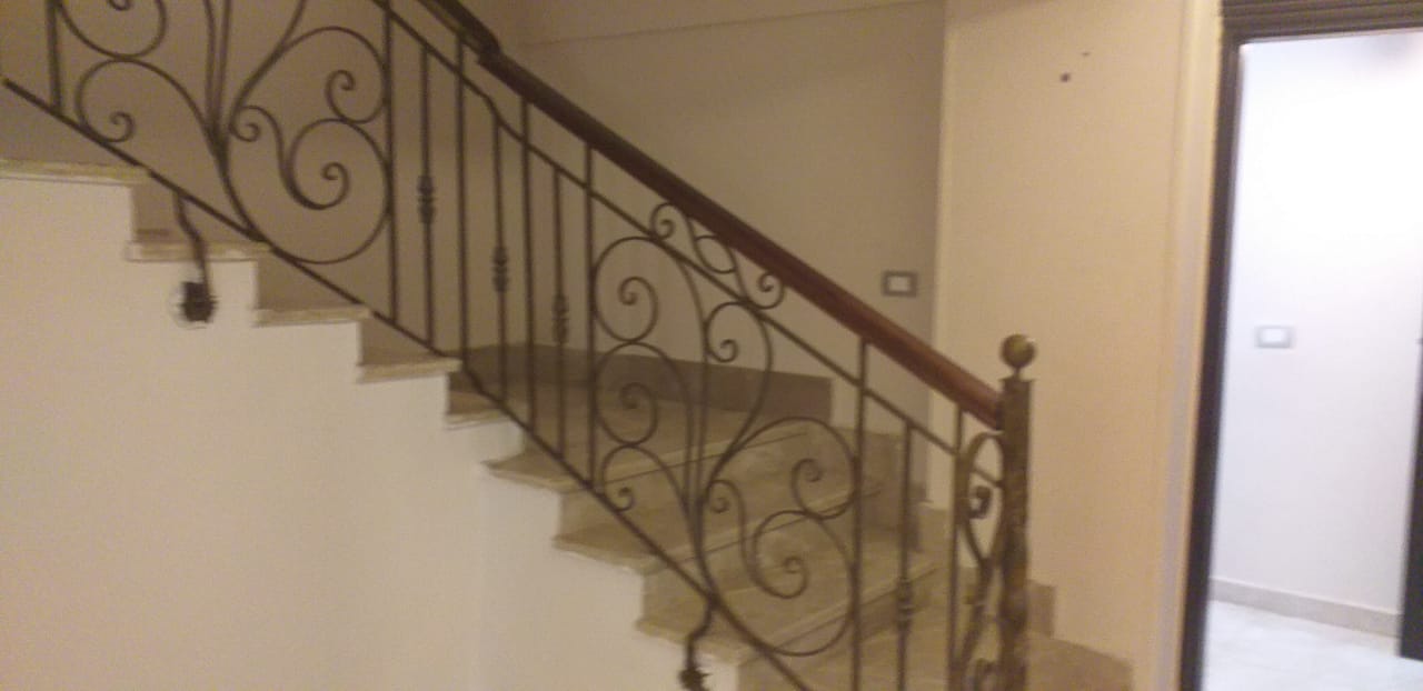  بيع عقارات ومبانى