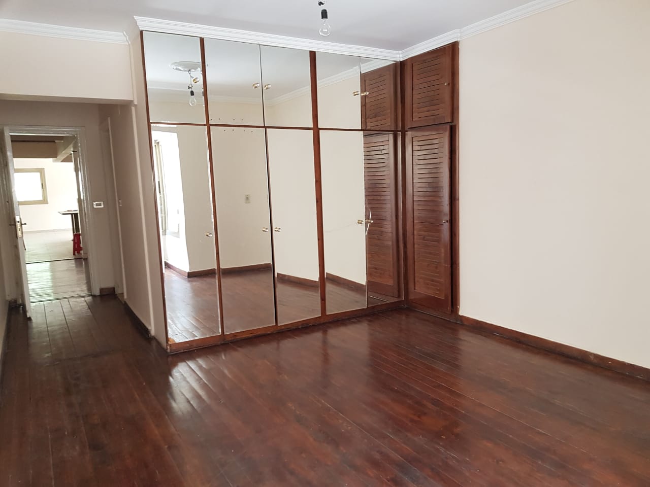  بيع عقارات ومبانى