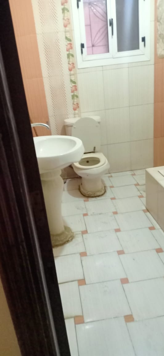  بيع عقارات ومبانى