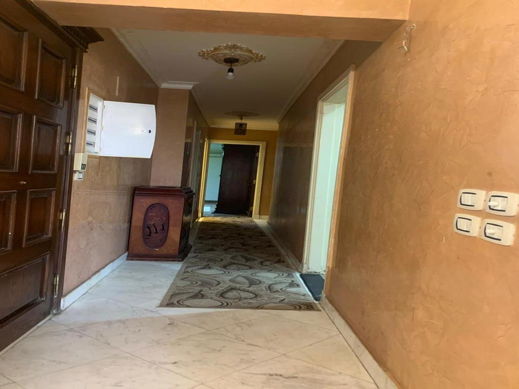  بيع عقارات ومبانى